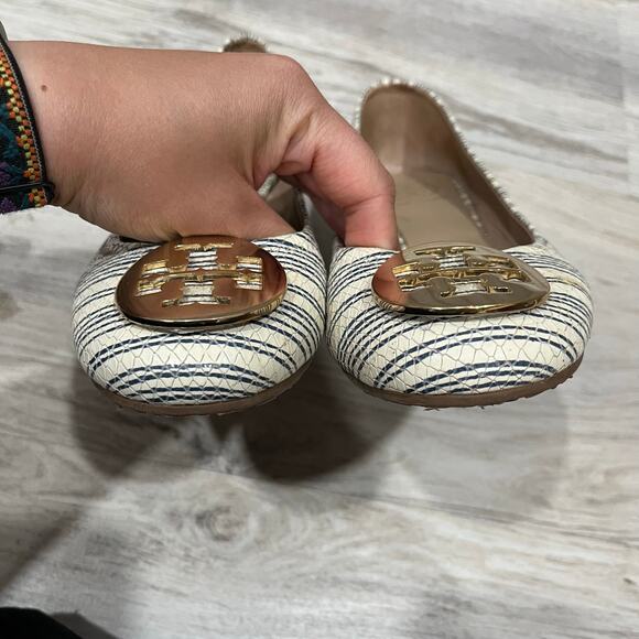 Tory Burch REVA 8 Beige Printed Piano Stripe Blue Gold Logo Ballet Flats Leather - Picture 8 of 9